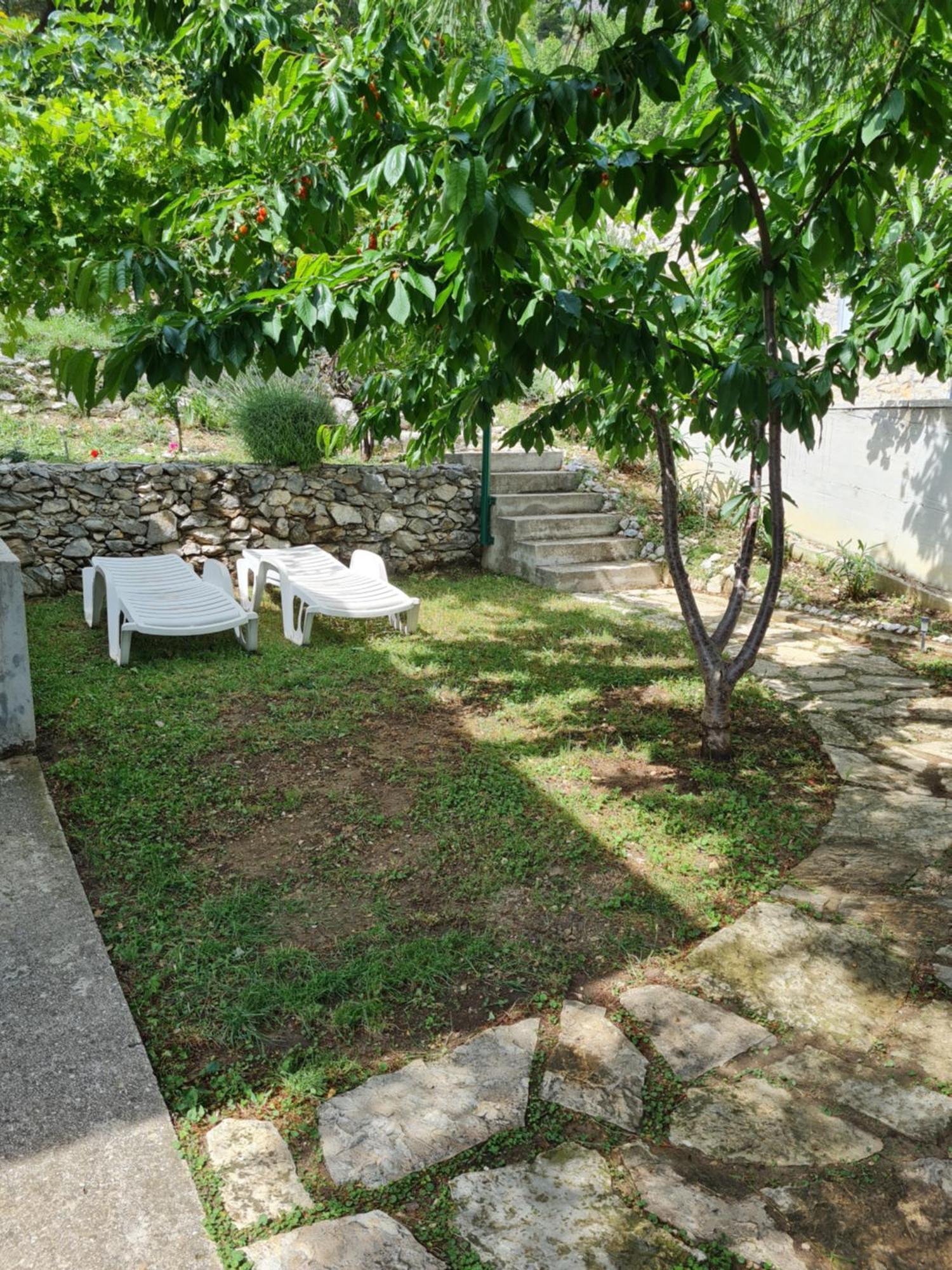 Charismatic Garden Cottage With Sea View Lokva Rogoznica Buitenkant foto