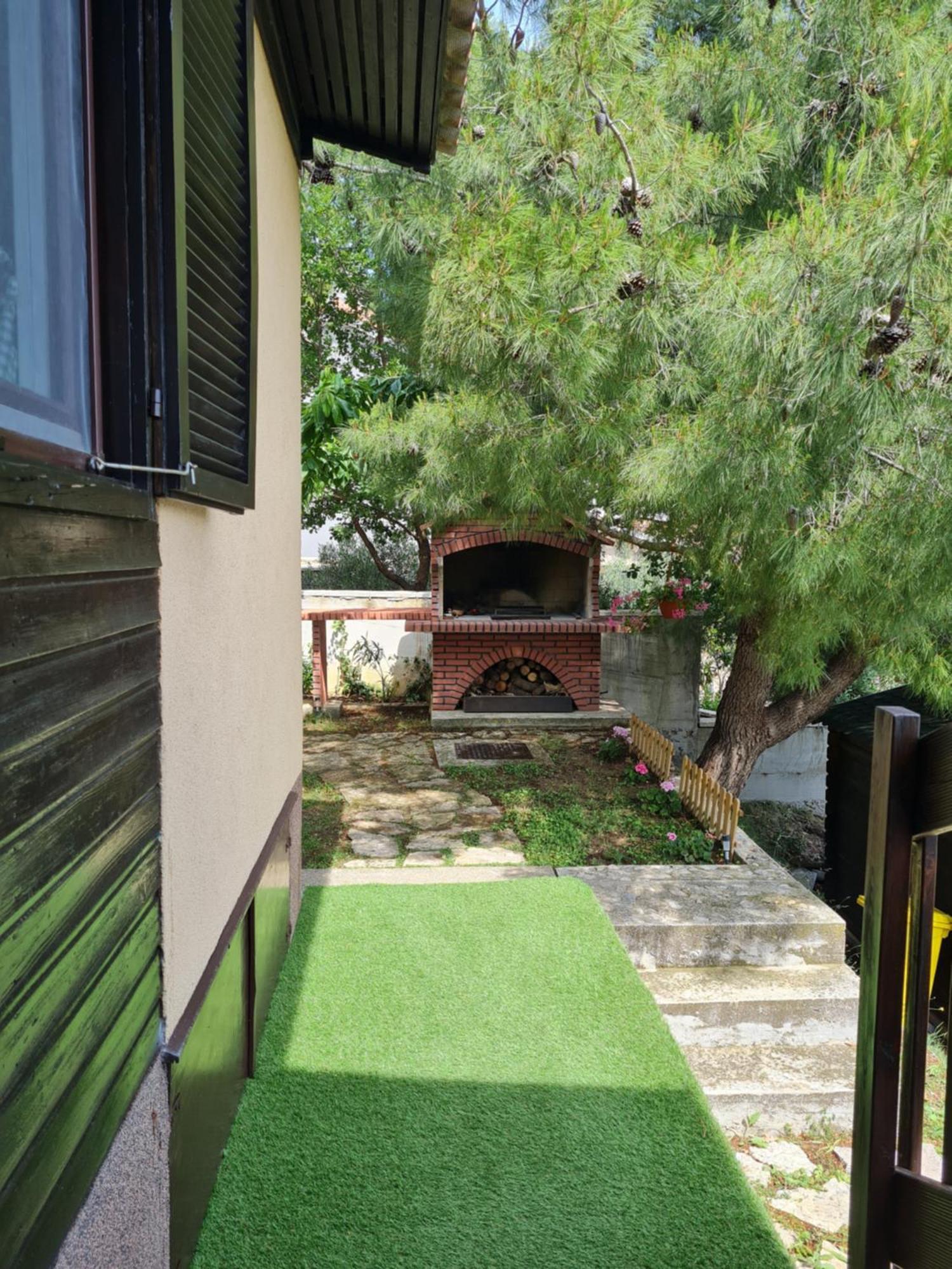 Charismatic Garden Cottage With Sea View Lokva Rogoznica Buitenkant foto