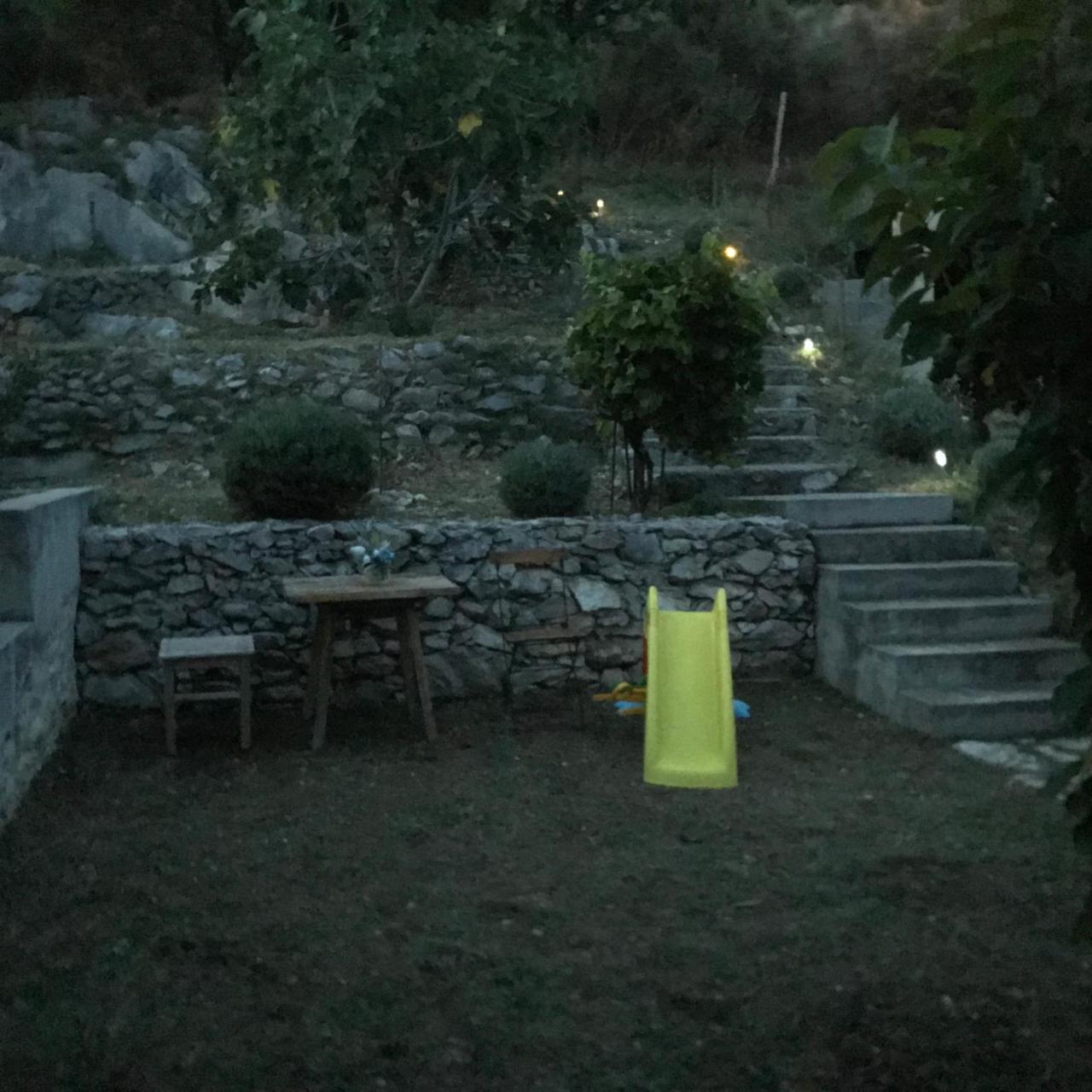 Charismatic Garden Cottage With Sea View Lokva Rogoznica Buitenkant foto